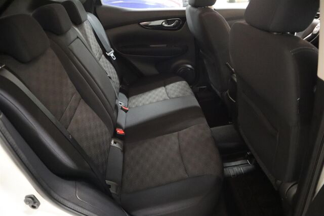 NISSAN Qashqai 2014 1,2L Acenta 2WD 6M/T Safety Pack Connect