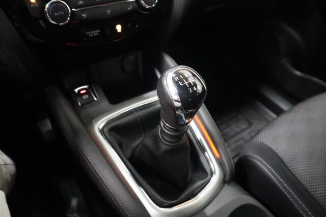 NISSAN Qashqai 2014 1,2L Acenta 2WD 6M/T Safety Pack Connect