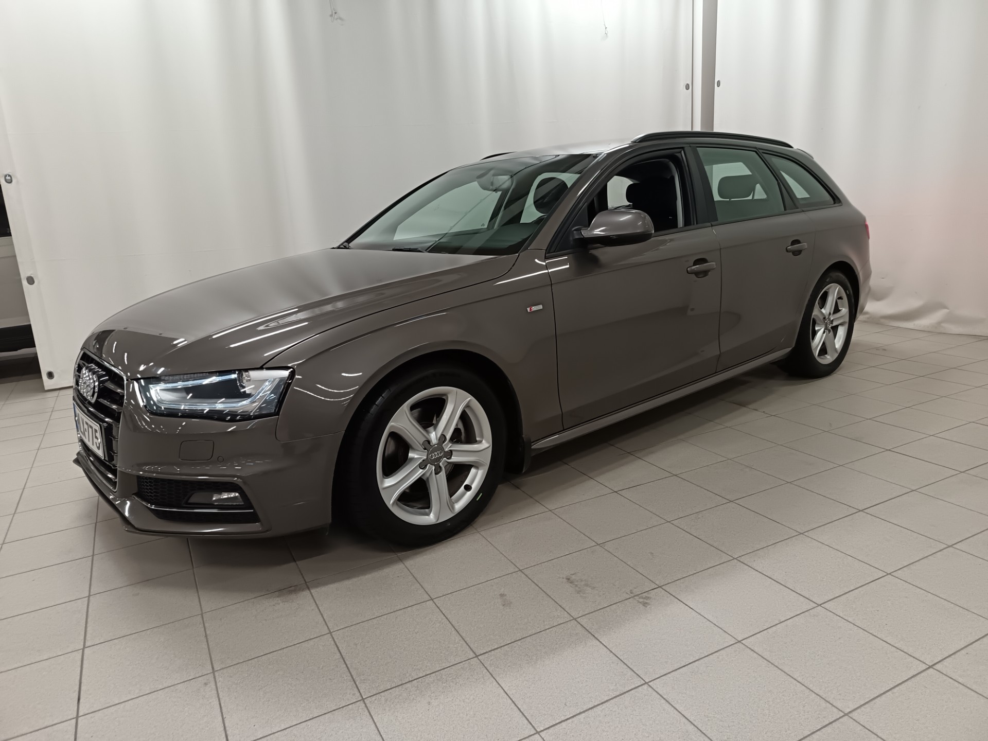 Audi A4 2014, bild 4/27