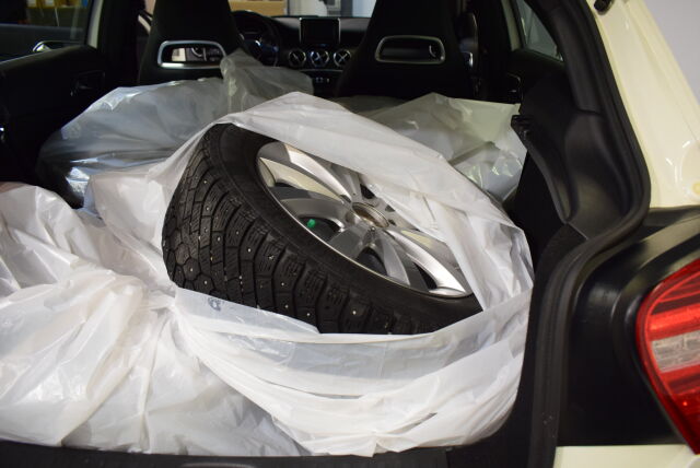 MERCEDES-BENZ A 2014 180 BE Premium Business