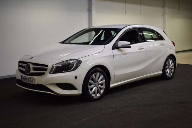 MERCEDES-BENZ A 2014 180 BE Premium Business