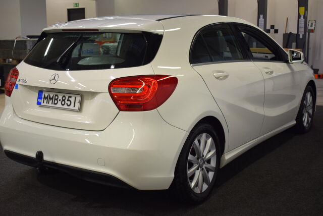 MERCEDES-BENZ A 2014 180 BE Premium Business
