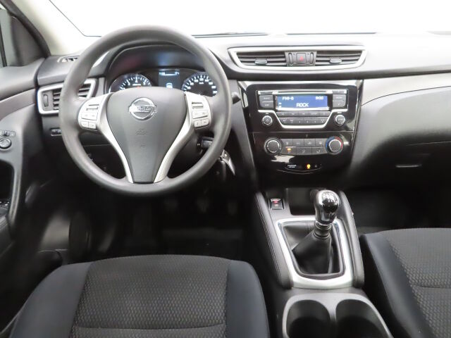 Nissan Qashqai 2015 DIG-T 115 Visia 2WD 6M/T