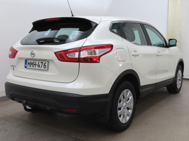 Nissan Qashqai 2015 DIG-T 115 Visia 2WD 6M/T