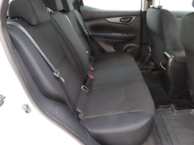 Nissan Qashqai 2015 DIG-T 115 Visia 2WD 6M/T
