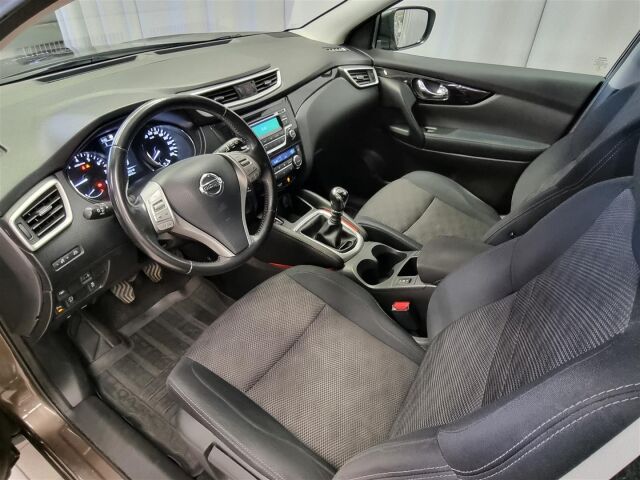 NISSAN Qashqai 2015 DIG-T 115 Acenta 2WD 6M/T E6 Safety Pack