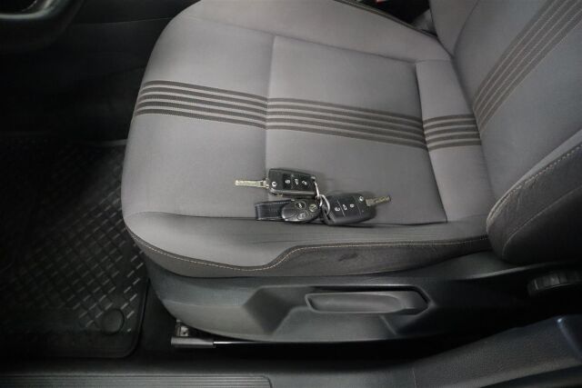 VOLKSWAGEN Golf 2016 Variant Allstar 1,6 TDI 81 kW (110 hv) DSG-automaatti