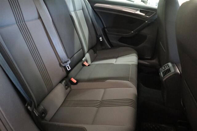 VOLKSWAGEN Golf 2016 Variant Allstar 1,6 TDI 81 kW (110 hv) DSG-automaatti