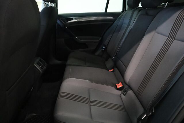 VOLKSWAGEN Golf 2016 Variant Allstar 1,6 TDI 81 kW (110 hv) DSG-automaatti