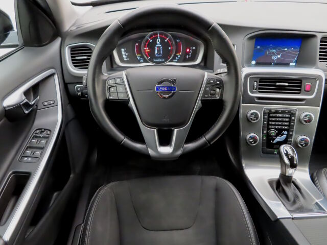 Volvo V60 Cross Country 2016 D4 AWD Momentum aut