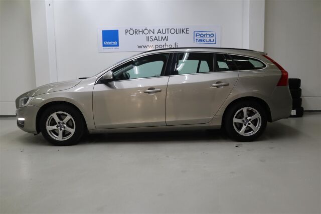VOLVO V60 2016 D2 Business