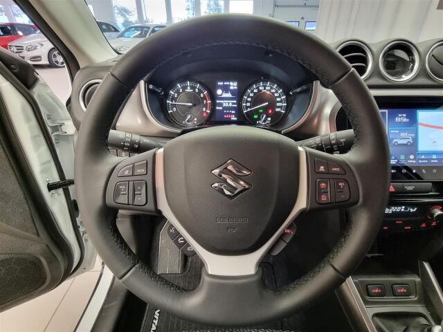 Suzuki Vitara 2024 1,4 BOOSTERJET 48V HYBRID 4WD GL+ 6MT * Peruutuskamera, Navigointi , Mukautuva vakionopeudensäädin *