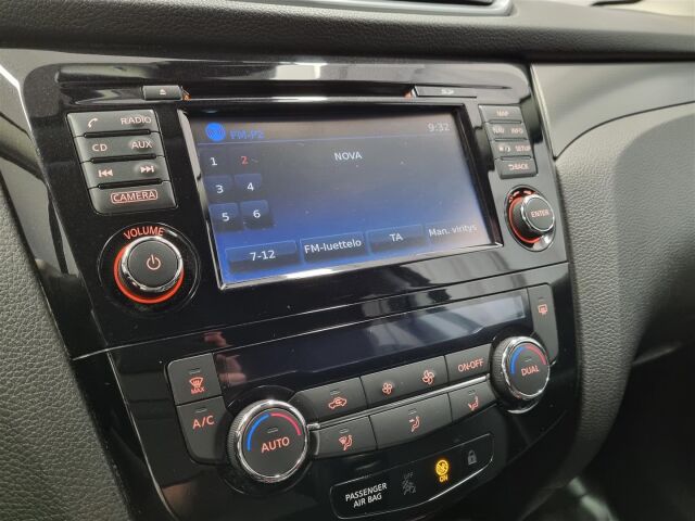 NISSAN Qashqai 2018 DIG-T 115 N-Connecta 2WD Xtronic LED