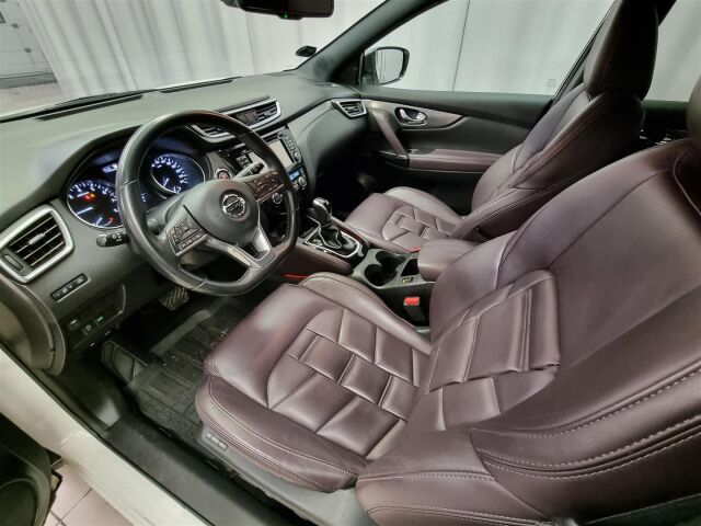 NISSAN Qashqai 2017 Business 360 DIG-T 115 Tekna 2WD Xtronic 18" Leather / Koukku/Navi/360-Kamera/Nahat