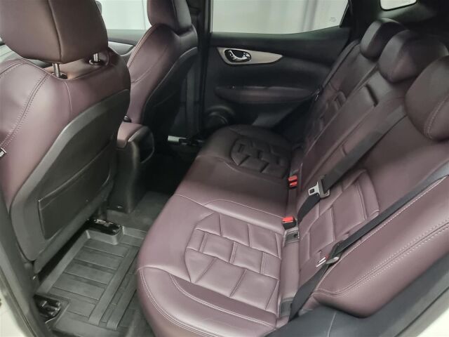 NISSAN Qashqai 2017 Business 360 DIG-T 115 Tekna 2WD Xtronic 18" Leather / Koukku/Navi/360-Kamera/Nahat