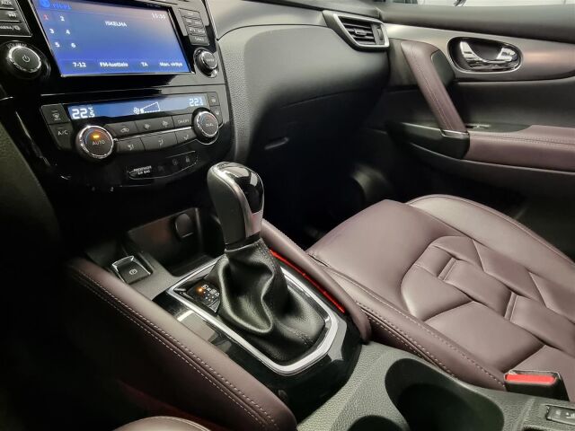 NISSAN Qashqai 2017 Business 360 DIG-T 115 Tekna 2WD Xtronic 18" Leather / Koukku/Navi/360-Kamera/Nahat