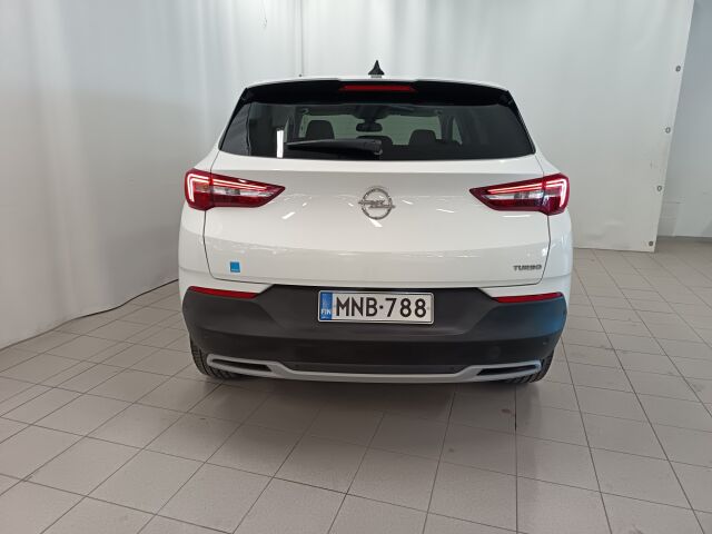 OPEL Grandland X 2017 Innovation 1,2 Turbo ECOTEC Start/Stop 96 kW MT6**SUPERHIENO KAIKILLA MAUSTEILLA**