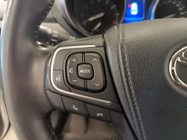 TOYOTA Avensis 2017 1,8 Valvematic Active Edition Touring Sports Multidrive S