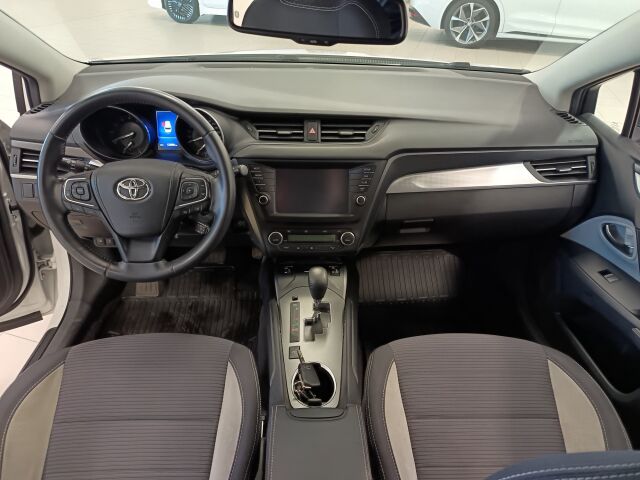 TOYOTA Avensis 2017 1,8 Valvematic Active Edition Touring Sports Multidrive S