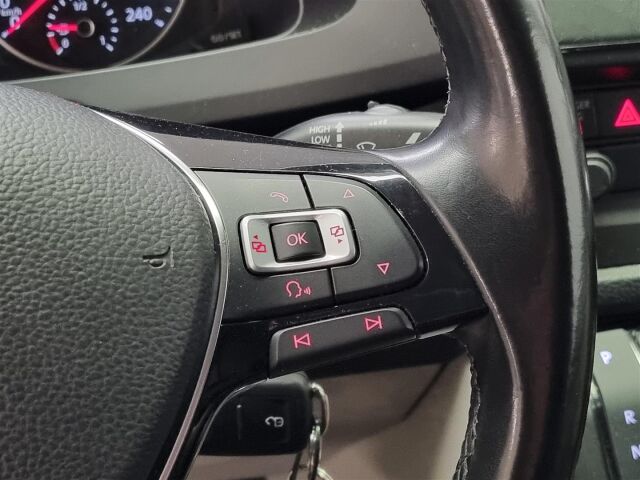 VOLKSWAGEN Transporter 2017 umpipakettiauto Pitkä 2,0 TDI 150kW 4Motion DSG (4M18) / ALV / Webasto / Lazer / Koukku / Tutka