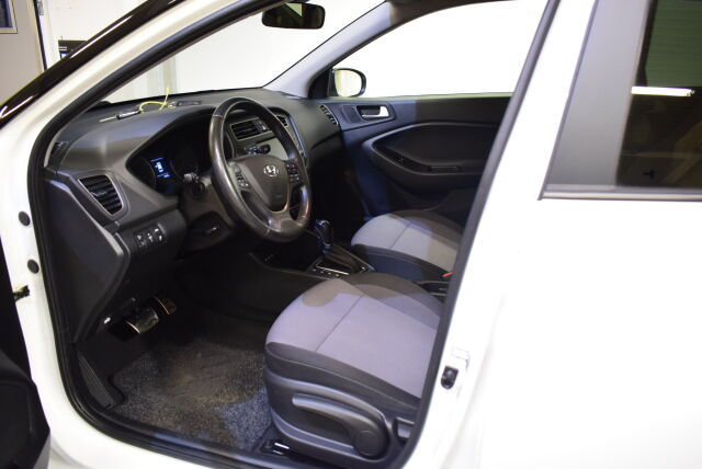 HYUNDAI i20 Active Cross 2020 1,0 T-GDI 100 hv 7-DCT Black