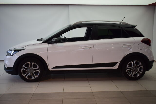 HYUNDAI i20 Active Cross 2020 1,0 T-GDI 100 hv 7-DCT Black