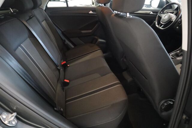 VOLKSWAGEN T-Roc 2018 Style 2,0 TDI SCR 110 kW (150 hv) 4MOTION DSG-automaatti