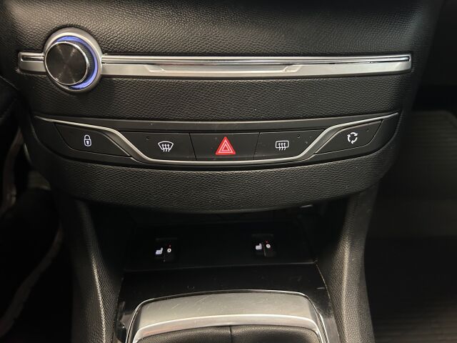 PEUGEOT 308 2018 SW Active PureTech 130