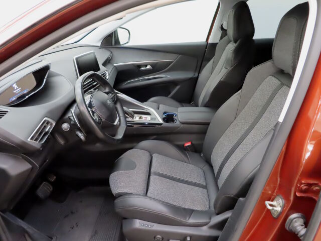 Peugeot 3008 2019 Allure PureTech 130 EAT8-automaatti