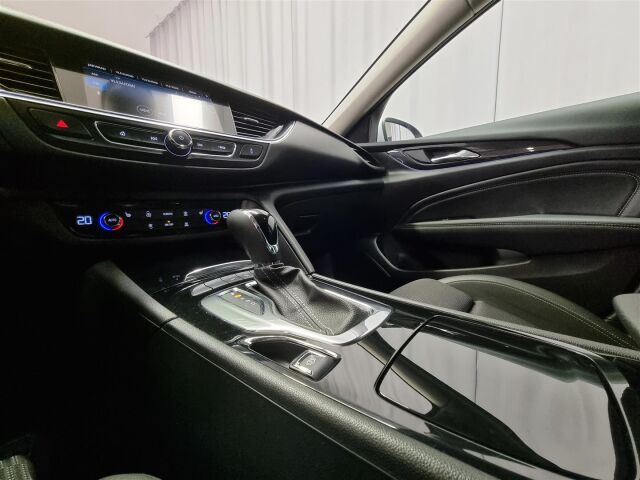 OPEL Insignia 2019 Grand Sport Innovation Plus 165 Turbo A / Keyless / Koukku / Navi /