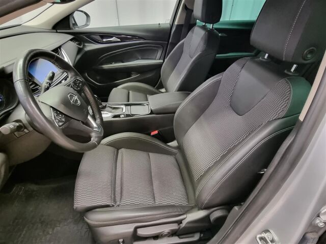 OPEL Insignia 2019 Grand Sport Innovation Plus 165 Turbo A / Keyless / Koukku / Navi /