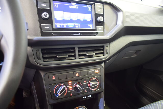 VOLKSWAGEN T-Cross 2020 1,0 TSI 70 kW