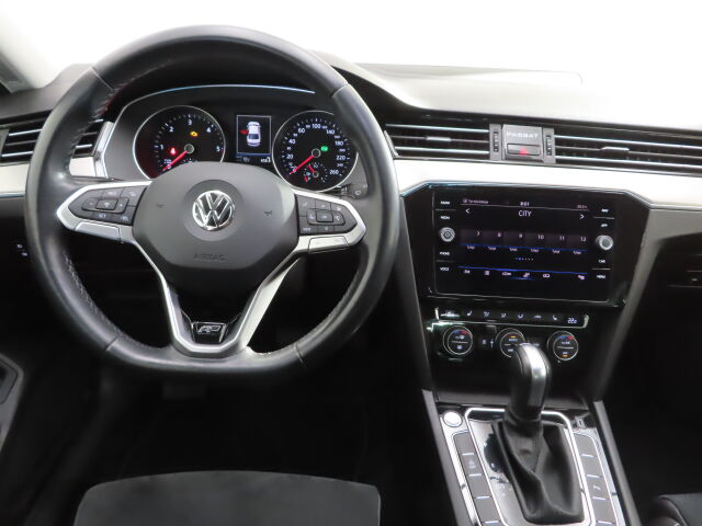 Volkswagen Passat 2019 Sedan R-Line 2,0 TDI SCR 140 kW 4MOTION DSG-automaatti