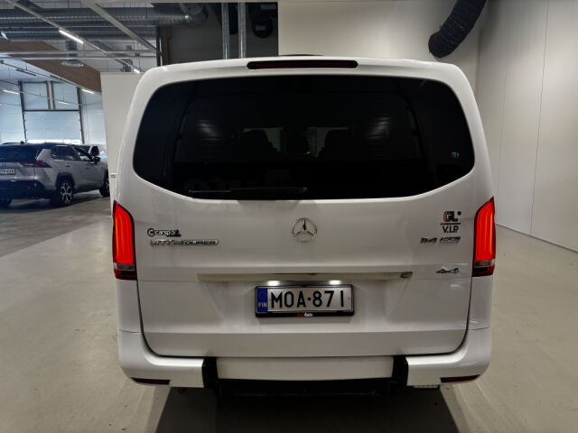 MERCEDES-BENZ Vito 2020 Tourer 114CDI AUT 4x4 MATALA-LATTIA SIS ALV! GL VIP *9-HENGEN *PYÖRÄTUOLI RAMPPI* 2x WEBASTO
