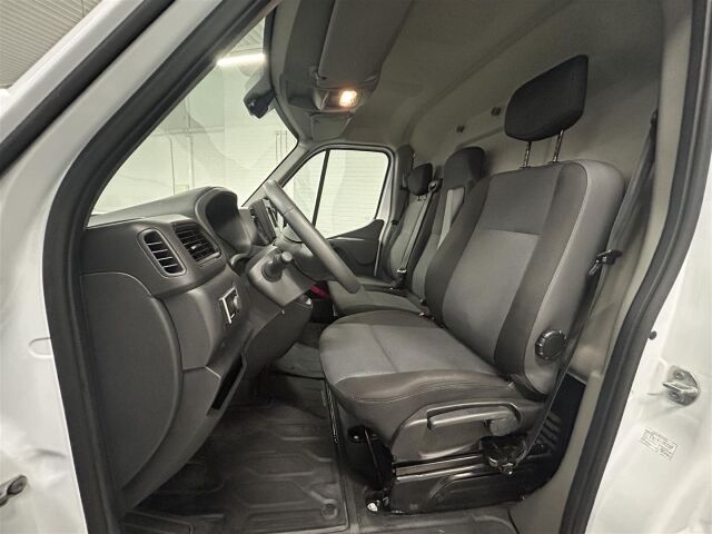 Renault Master 2022 Blue dCi 150 L3H2 13m3 Navi Edition