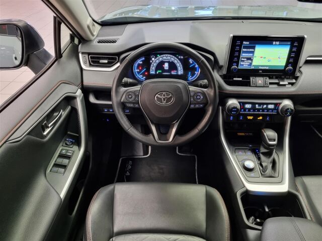 TOYOTA RAV4 2022 2,5 Hybrid AWD-i Adventure Edition / Huippuvarusteilla!