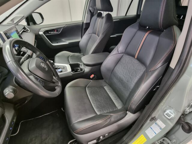 TOYOTA RAV4 2022 2,5 Hybrid AWD-i Adventure Edition / Huippuvarusteilla!