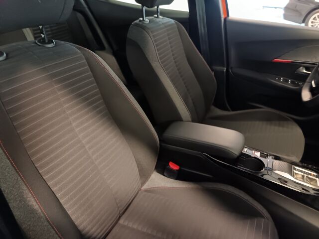 PEUGEOT 2008 2022 Active Pack PureTech 130 EAT8-aut. **AAETTÄ ON MAKIA CITYMAASTURI**