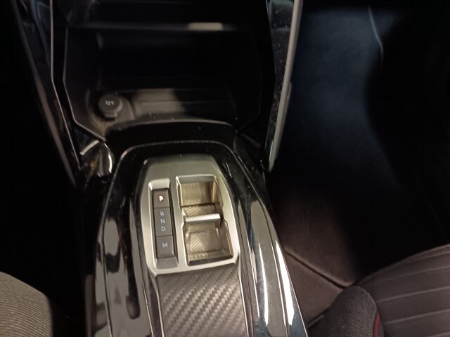PEUGEOT 2008 2022 Active Pack PureTech 130 EAT8-aut. **AAETTÄ ON MAKIA CITYMAASTURI**