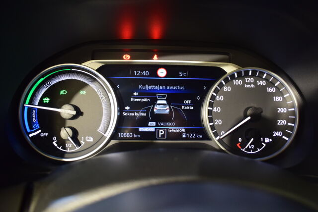 NISSAN Juke 2023 DIG-T 143HP 4AMT Tekna 19" + Navi HEV