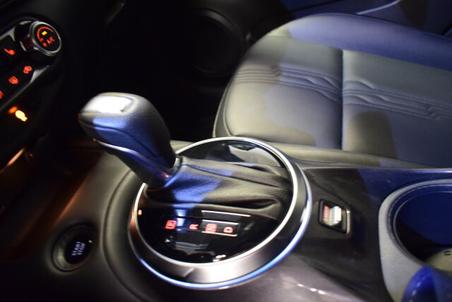 NISSAN Juke 2023 DIG-T 143HP 4AMT Tekna 19" + Navi HEV