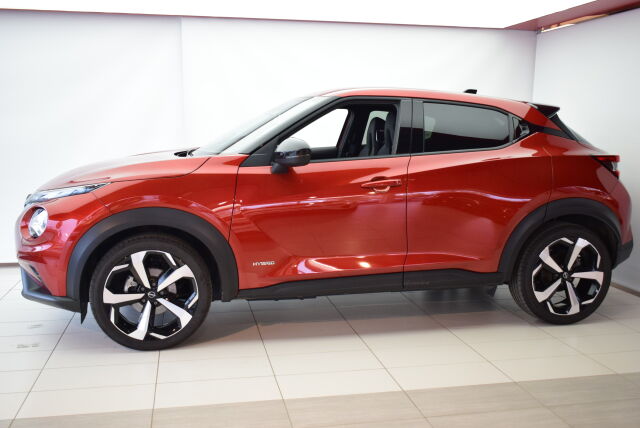NISSAN Juke 2023 DIG-T 143HP 4AMT Tekna 19" + Navi HEV