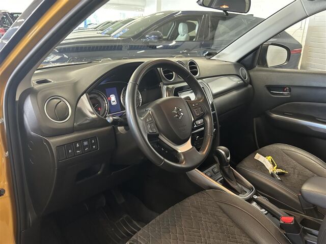 SUZUKI Vitara 2023 1,5 HYBRID 4WD GLX+SR 6AGS-aut / Adapt.vakkari / Navi / Kamera / 2 x renkaat / Koukku / Lämpöpaketti