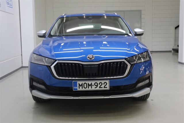 SKODA Octavia 2022 Combi 2.0 TSI 190 4x4 Scout DSG Autom.