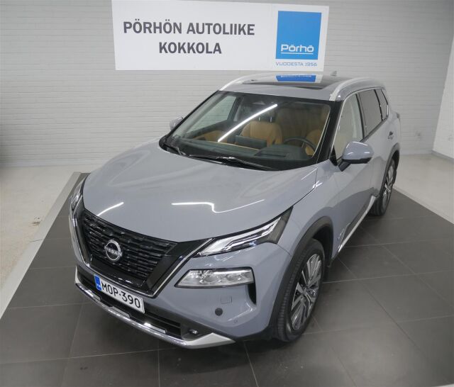 NISSAN X-Trail 2023 e-4orce Tekna 5ST Design pack BOSE