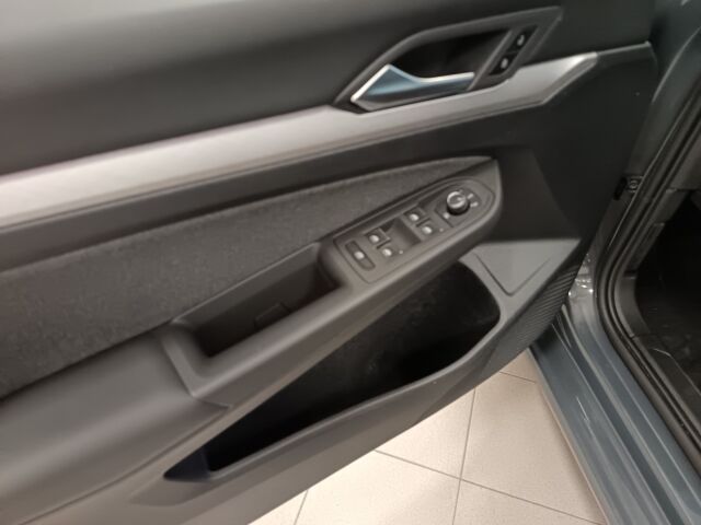 VOLKSWAGEN Golf 2022 Variant Comfort 1,5 TSI 96 kW