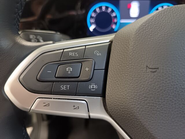 VOLKSWAGEN Golf 2022 Variant Comfort 1,5 TSI 96 kW