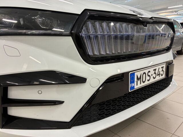 SKODA Enyaq 2023 Coupe 80x 4x4 RS iV