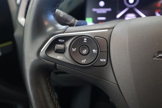 OPEL Grandland 2023 GS Line 300 PHEV AWD A8