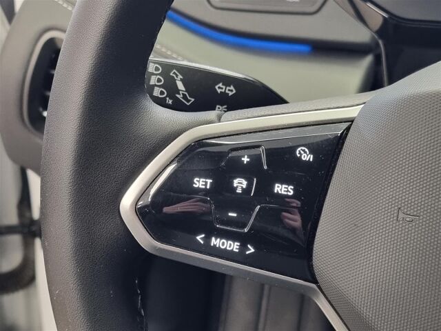 VOLKSWAGEN ID.3 2024 Pro  Business Plus 150 kW, akku 58 kWh Limited / ACC / Navi / P-Kamera
